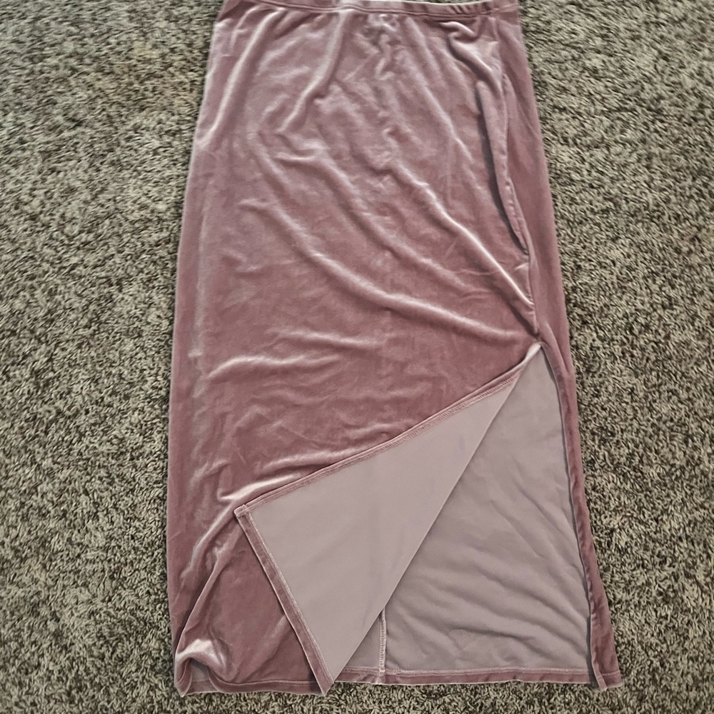 Chic Pink Maxi Skirt